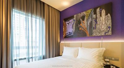 مرکور سنگاپور بوگیس