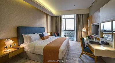 رویال کنتیننتال هتل