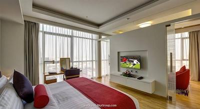 رویال کنتیننتال هتل