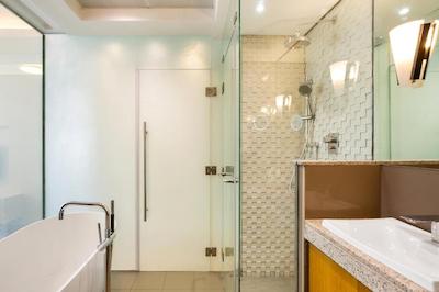 رویال کنتیننتال هتل