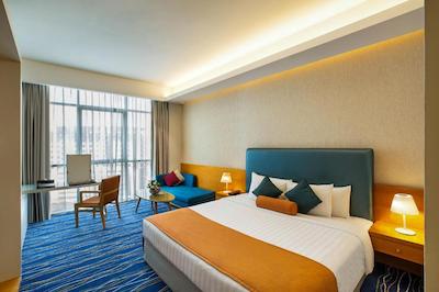 رویال کنتیننتال هتل