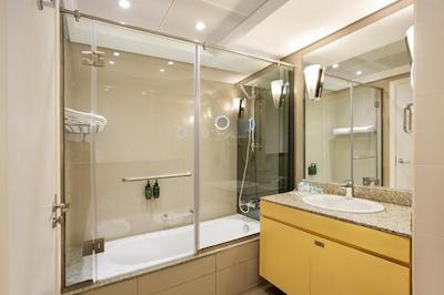 رویال کنتیننتال هتل