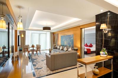 رویال کنتیننتال هتل