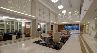 رویال کنتیننتال هتل