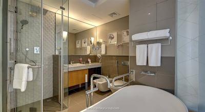 رویال کنتیننتال هتل