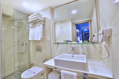 د تانگو هتل استانبول