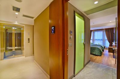 د تانگو هتل استانبول