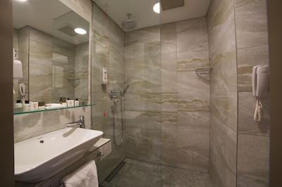 د تانگو هتل استانبول