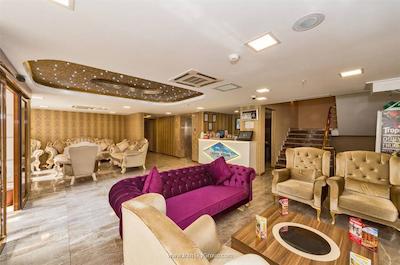 گرند پامیر هتل