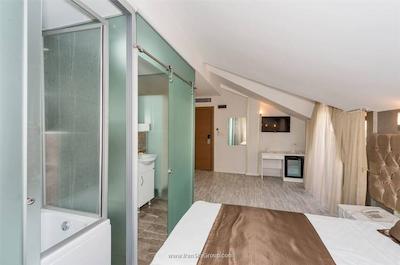 گرند پامیر هتل