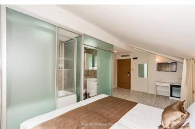 گرند پامیر هتل