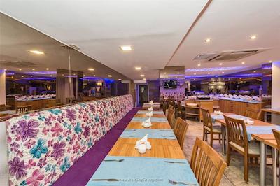 گرند پامیر هتل