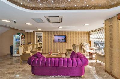 گرند پامیر هتل