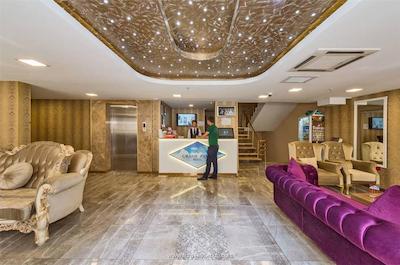 گرند پامیر هتل