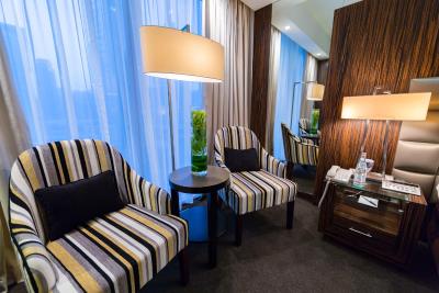 بونینگتون جمیرا لیک تاورز