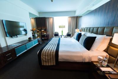 بونینگتون جمیرا لیک تاورز