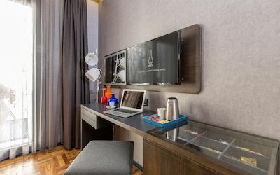 لمپا دیزاین هتل