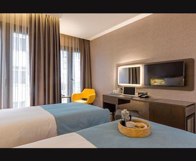 لمپا دیزاین هتل