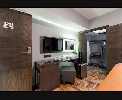 لمپا دیزاین هتل