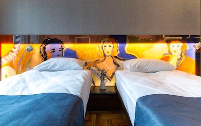 لمپا دیزاین هتل