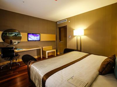 ددمان پارک بستناچی