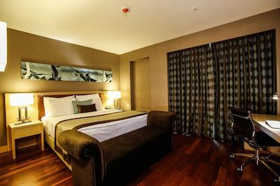 ددمان پارک بستناچی