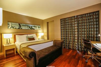 ددمان پارک بستناچی