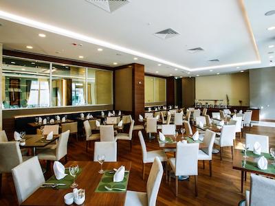 ددمان پارک بستناچی