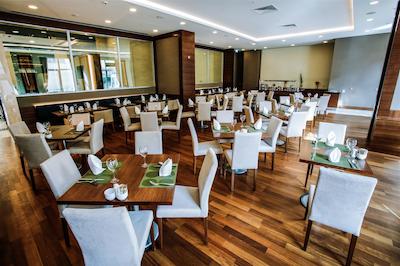 ددمان پارک بستناچی