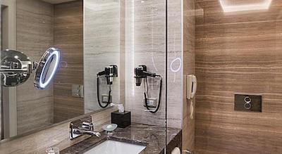 ددمان پارک بستناچی