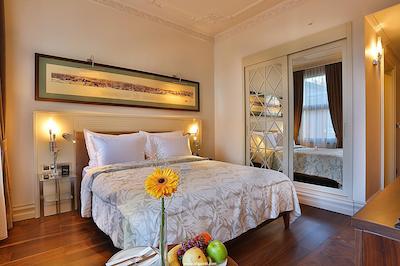 تکسیم لانژ هتل