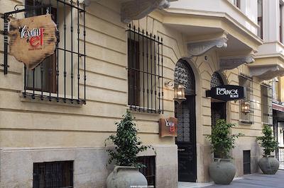 تکسیم لانژ هتل