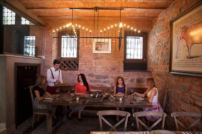 تکسیم لانژ هتل