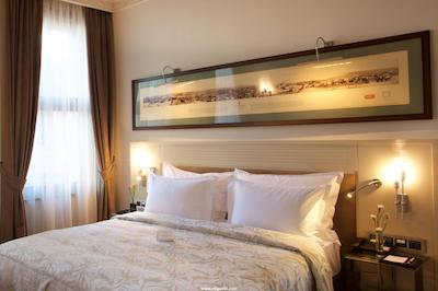 تکسیم لانژ هتل