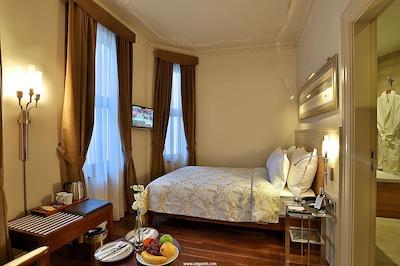 تکسیم لانژ هتل