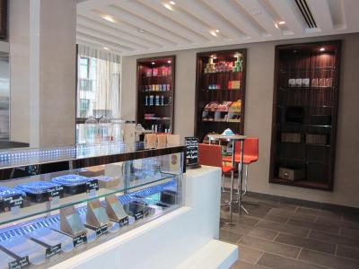 سنترو المنهل ابوظبی