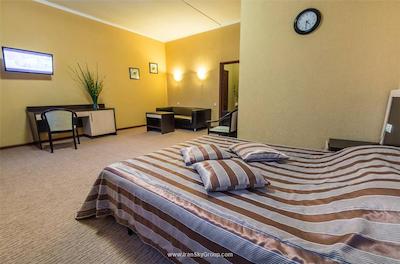 هتل کمپلکس یویوت