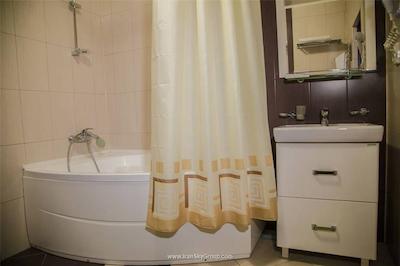 هتل کمپلکس یویوت