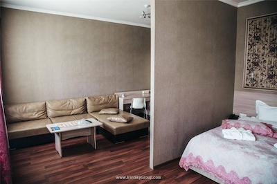 هتل کمپلکس یویوت