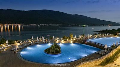 تایتانیک دلوکس بدروم