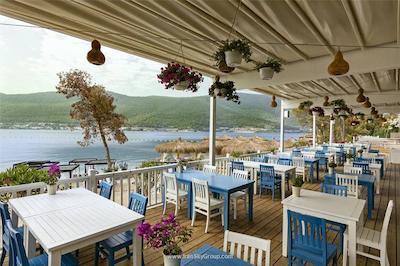 تایتانیک دلوکس بدروم