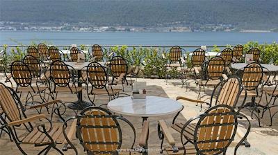 تایتانیک دلوکس بدروم