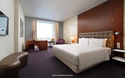 هیلتن سن پیترزبورگ اکسپوفروم