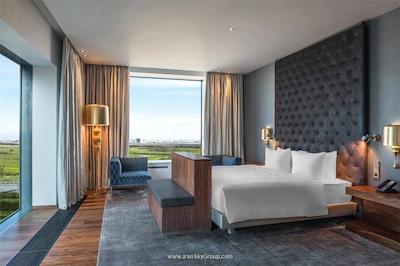 هیلتن سن پیترزبورگ اکسپوفروم