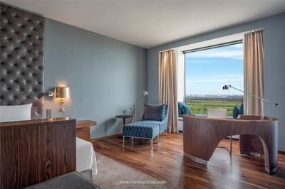 هیلتن سن پیترزبورگ اکسپوفروم