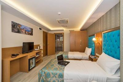 گرند پالاس هتل