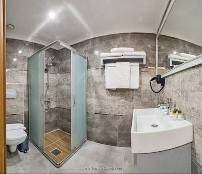 گرند پالاس هتل