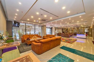 گرند پالاس هتل