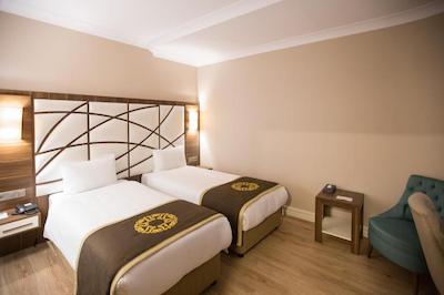 د گرند میرا