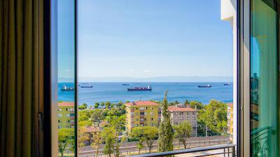 د گرند میرا